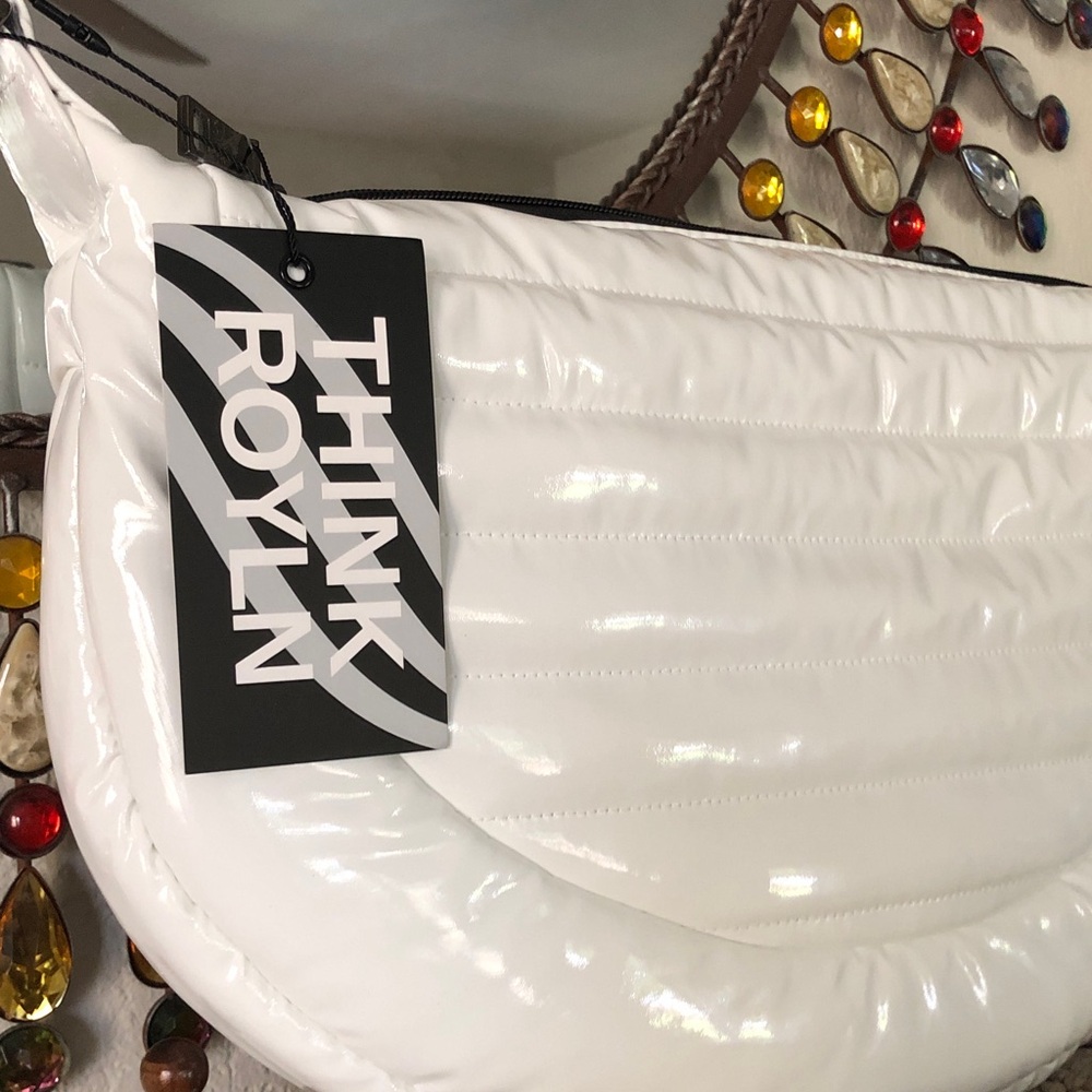 NWT THINK ROYLN White Patent Halfmoon Crossbody w/ Reversible Fashion Strap - Picture 2 of 8